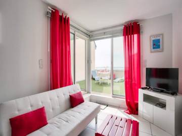 Gîte pour 4 personnes, avec jardin, adapté aux familles dans Caroual