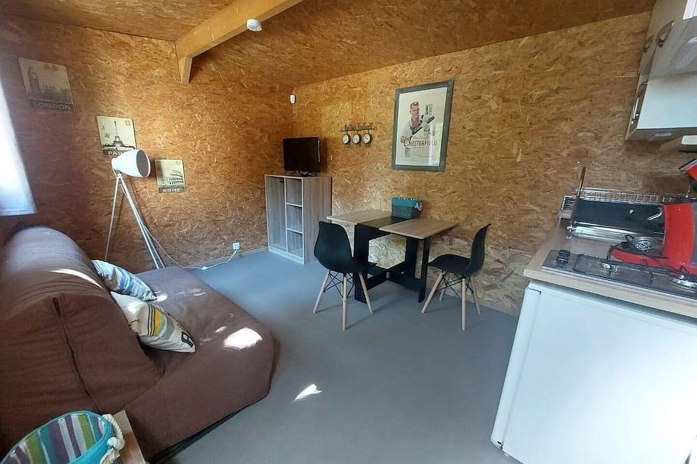 Chalet Pour 2 Personnes au Cœur de la Pinède Entre Aix-en-provence et Marseille in La Bouilladisse, Marseille und Umgebung