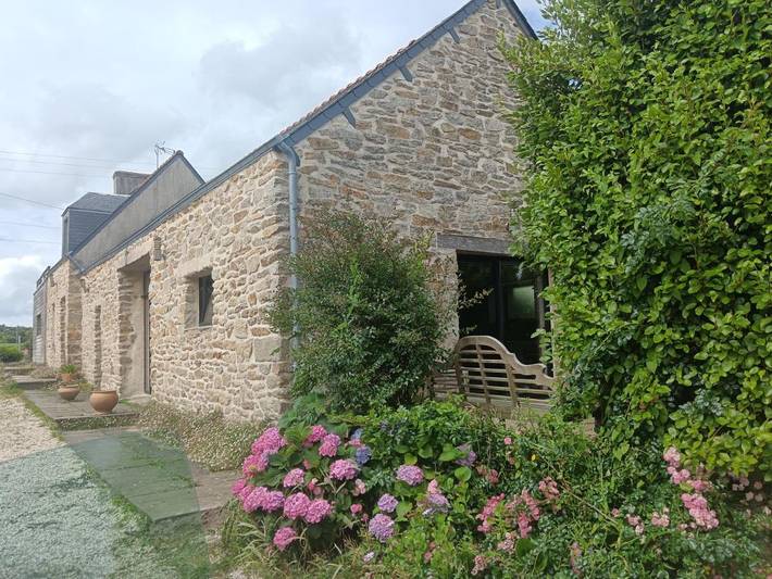 Location de vacances pour 6 personnes, avec jardin, animaux acceptés à Pouldreuzic