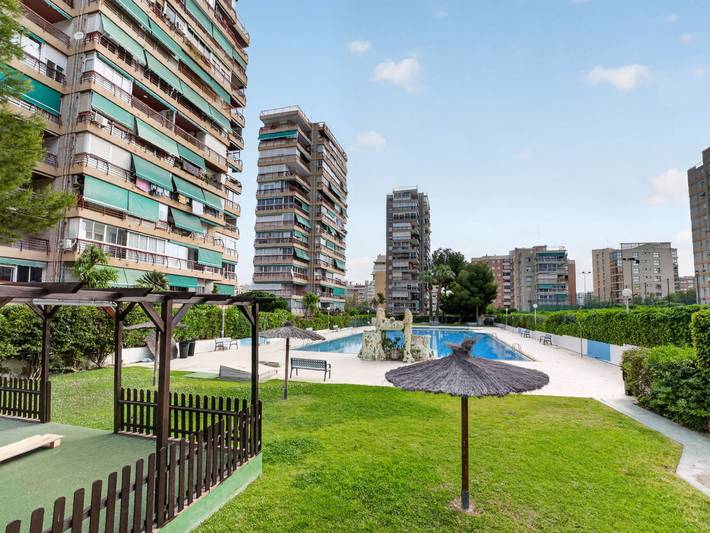Last minute apartment voor 6 personen in Alicante