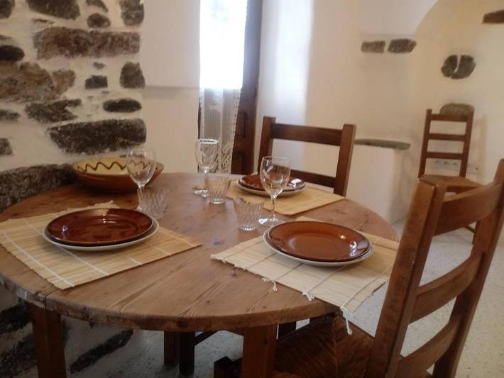 Gîte pour 2 personnes à Saint-Laurent-le-Minier - 3