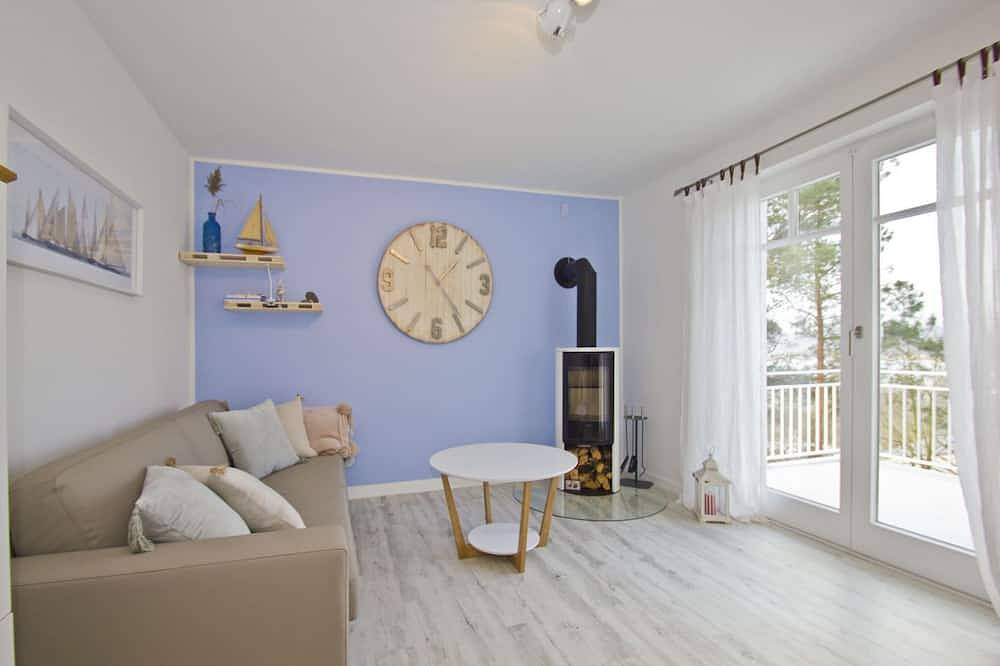 Ganze Wohnung, Moderne Ferienwohnung mit Balkon, Meerblick - Ferienresidenz Zwei Boddenfewo 1-3 in Lietzow, Bergen auf Rügen und Umgebung