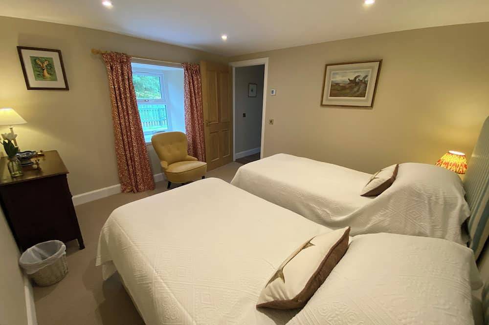 Littleton Cottage in Ballater, Cairngorms National Park