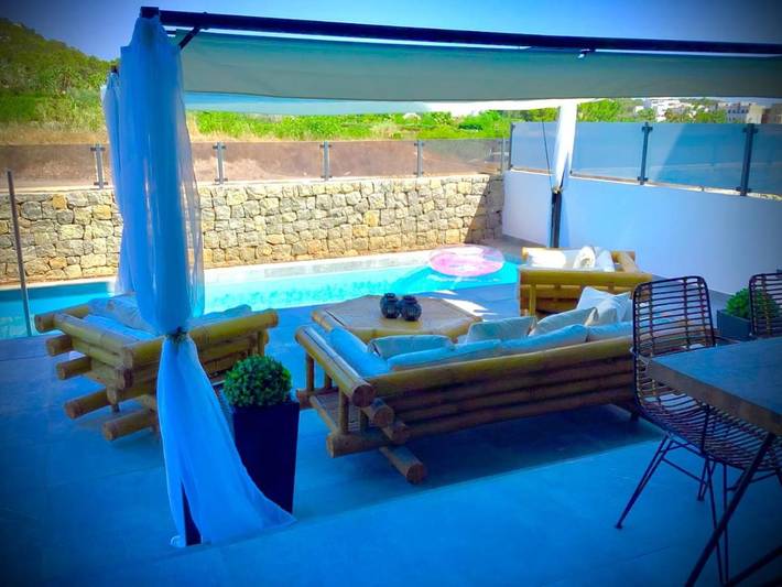 Aparthotel para 6 pessoas, com jardim e piscina e ainda vista em Ibiza