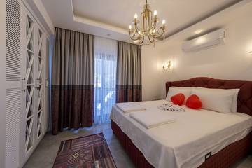 Villa for 8 People in Ölüdeniz, Muğla Province, Photo 2