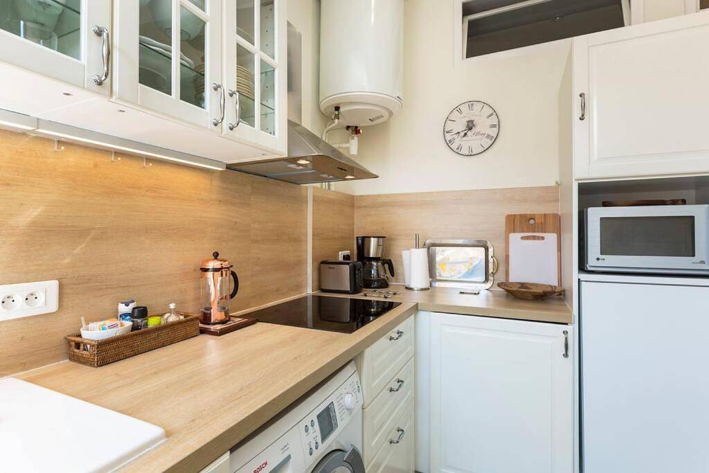 Appartement entier, One-Bedroom Apartment in Avignon, Vaucluse