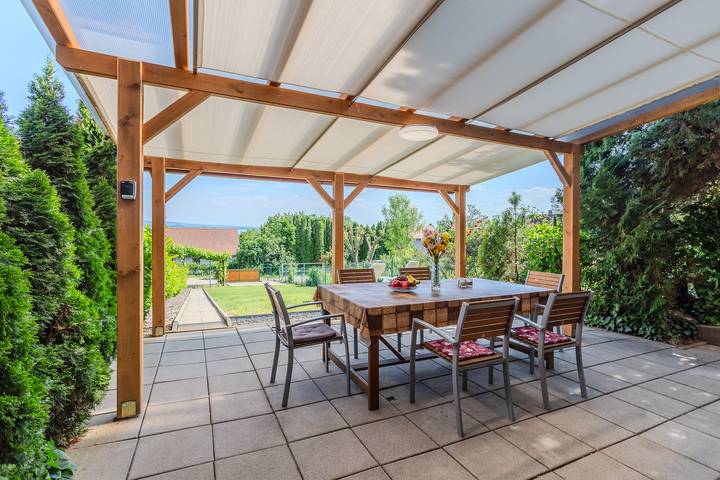 Casa de vacaciones para 5 personas, con terraza y vistas al lago - 1