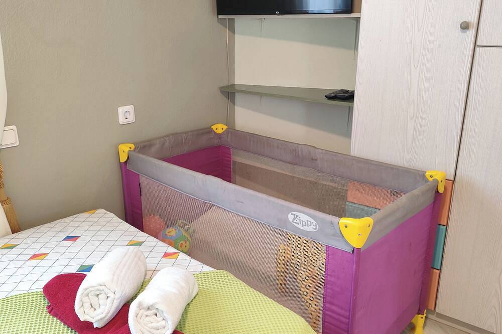 Entire apartment, Gianna's Volos Penthouse for 4  by Mps in Nea Ionia, Magnisia