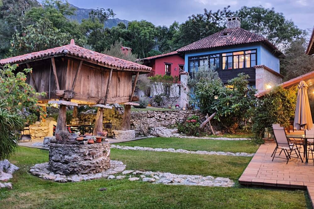 Amaicha, villa: 7 chambres avec 7 salles de bain privées, à 4km de Ribadesella in Camangu, Ribadesella
