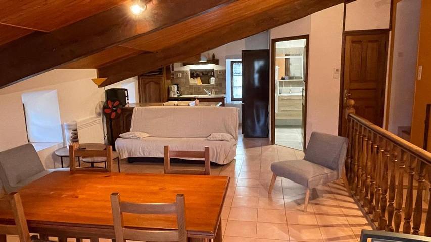 Location de vacances pour 5 personnes, avec terrasse à Saint-Maurice-d'Ibie - 2