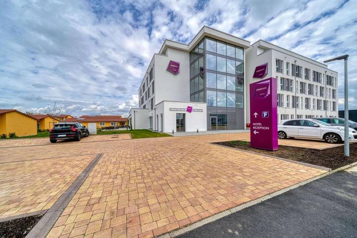 Hotel für 4 Personen, mit Terrasse und Garten sowie Ausblick in Ringsheim