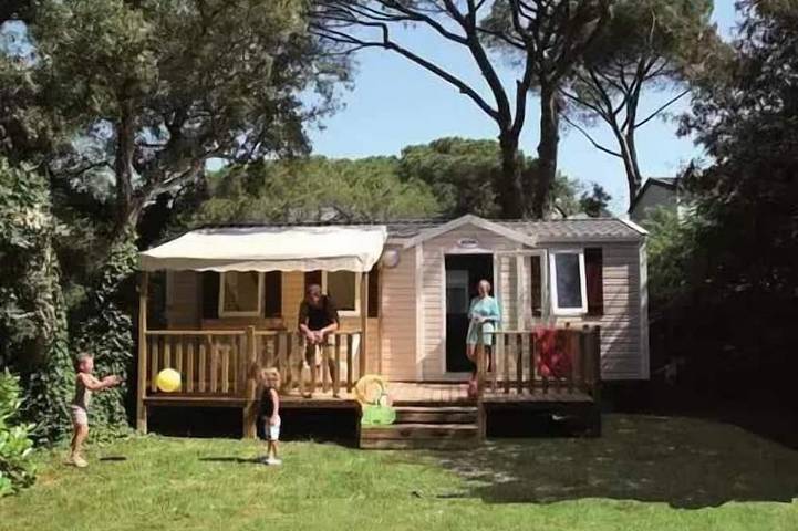Camping pour 8 personnes à Gassin