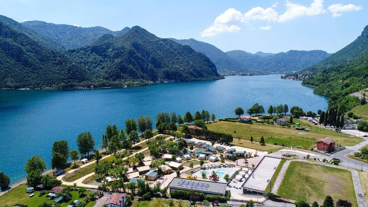 Lago Idro Glamping Boutique in Anfo, Garda Bergen