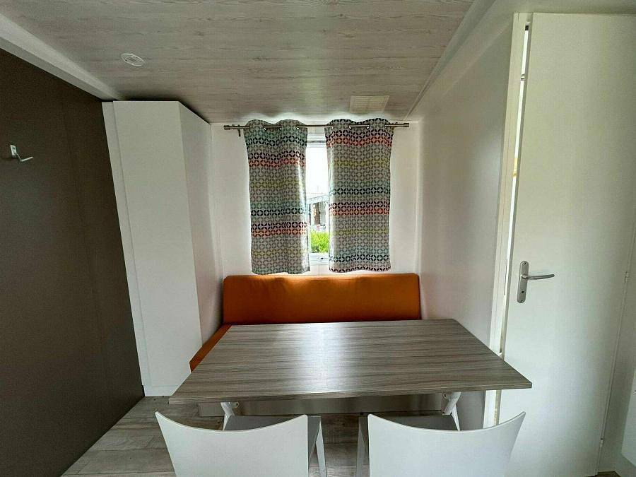 Domaine Verte Vallée - Stacaravan 4 personen - Stacaravan 2 Slaapkamers 4 Personen in Maresquel-Ecquemicourt, Montreuil en omgeving