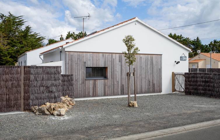 Appartement confortable au bord de la mer avec WiFi et parking in Notre-Dame-de-Monts, Vendée