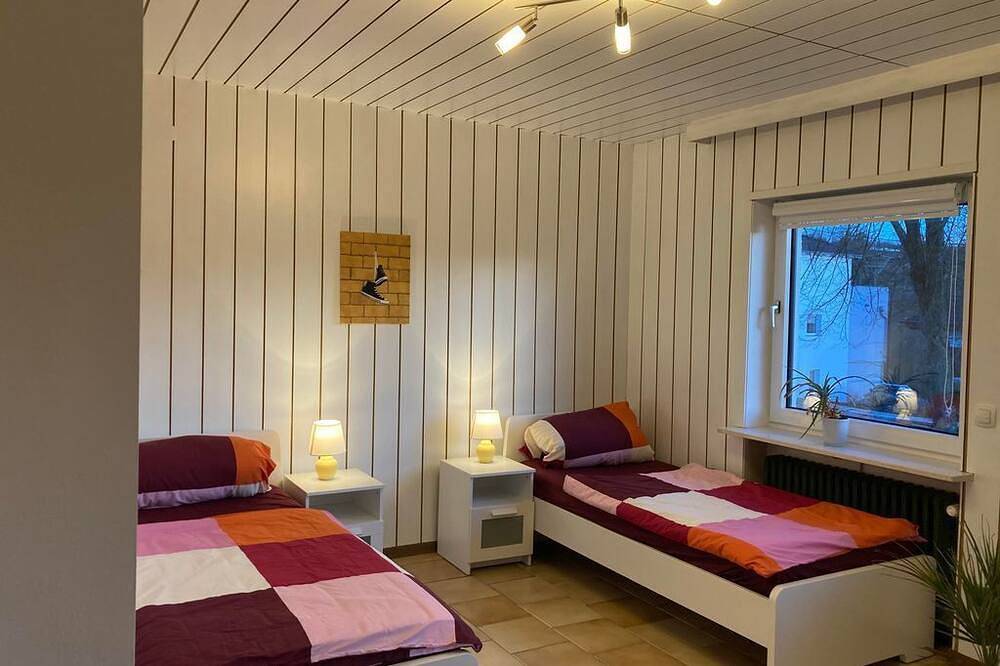 Ganze Wohnung, Ferienwohnung Weinbachtal - Fewo Weinbachtal in Wallerfangen, Saargau