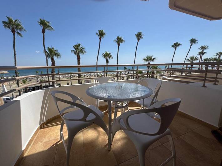 Ferienwohnung für 4 Personen, mit Terrasse und Ausblick, mit Haustier in Larnaka