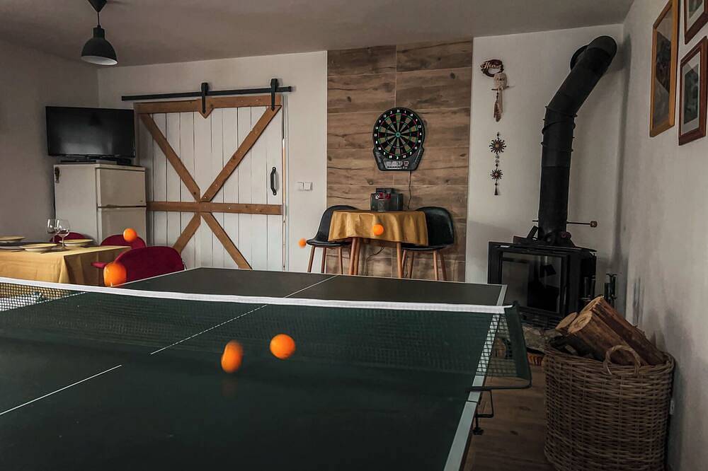 Ping pong Cottage in heart of Liptov - Tatra mountains - Top value! in okres Liptovský Mikuláš