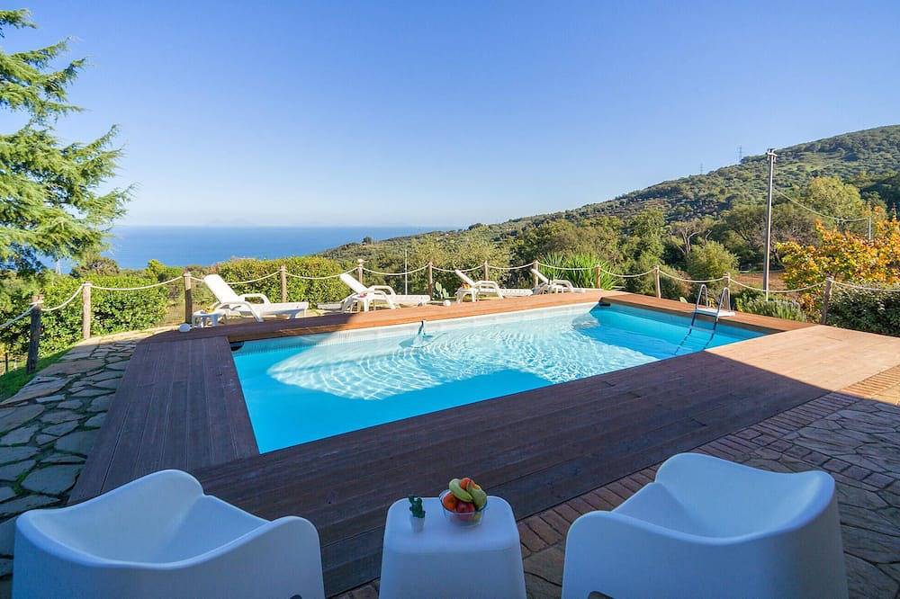 Awesome home in Caronia in Caronia, Monti Nebrodi