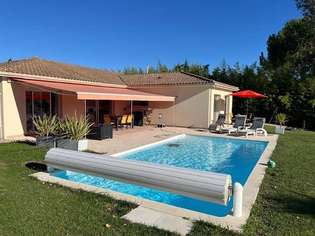 Chambre d’hôte pour 4 personnes, avec terrasse et vue à Saint-Même-les-Carrières