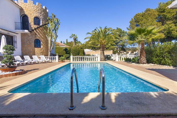 Villa pour 10 personnes, avec terrasse et jardin, animaux acceptés à Benissa - 2