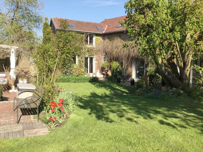Chambre d’hôte pour 2 personnes, avec Terrasse et Jacuzzi ainsi que Jardin et Vue