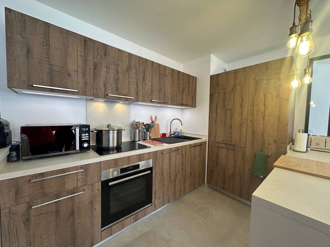 Appartement entier, Appartement chaleureux 95m², 8 pers, garage double, skis, animaux Ok, ménage inclus, centre Vars in Vars, Région de Briançon