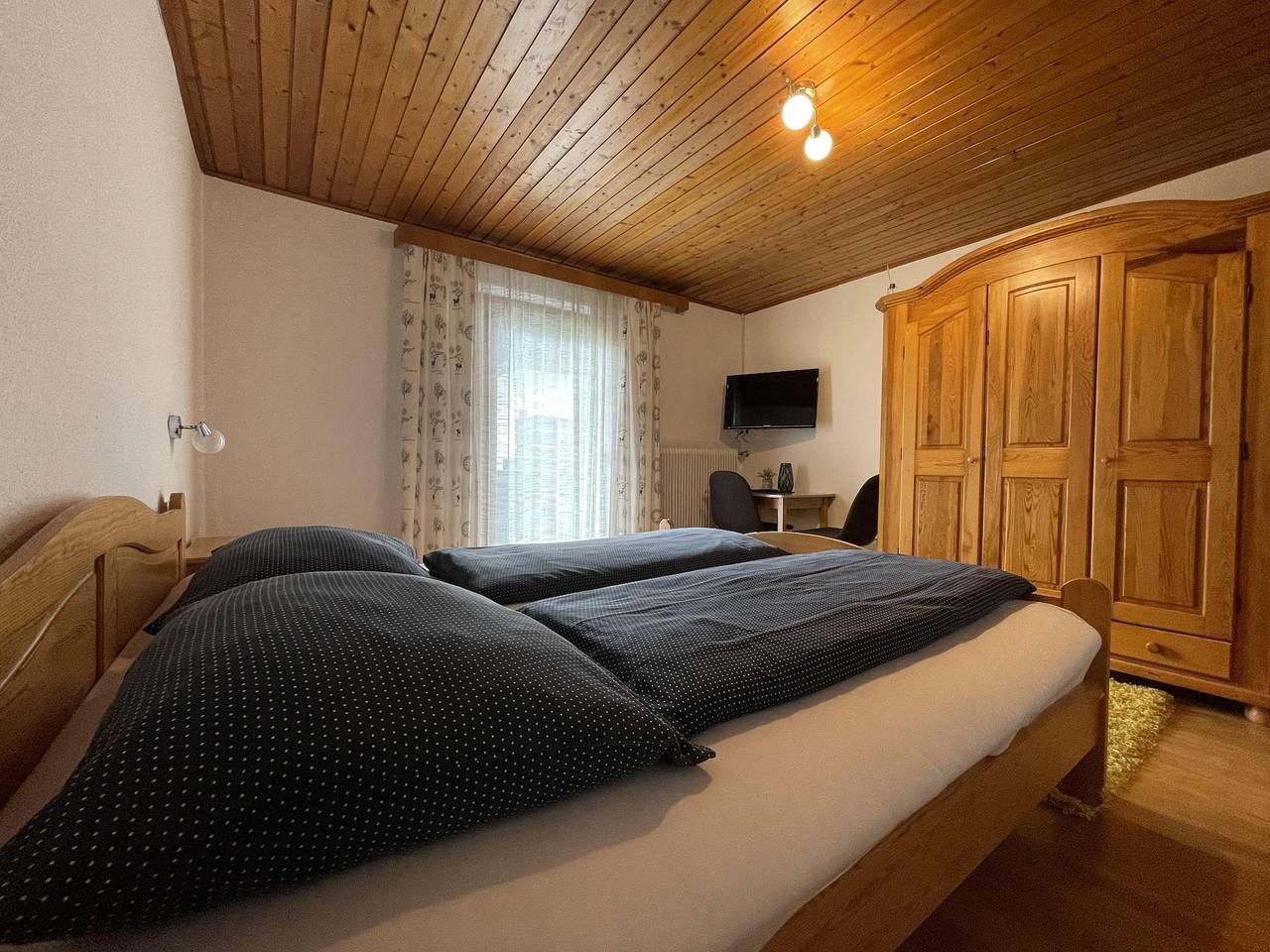 Ganze Ferienwohnung, Zimmer Formarinsee – Doppelzimmer, Bad, Wc in Klösterle am Arlberg, Arlberg