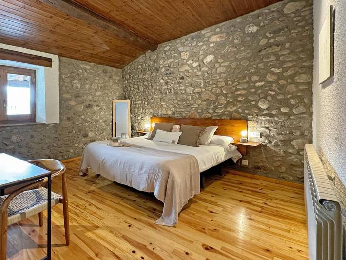 Hotel para 5 personas, con jardín y vistas - 1