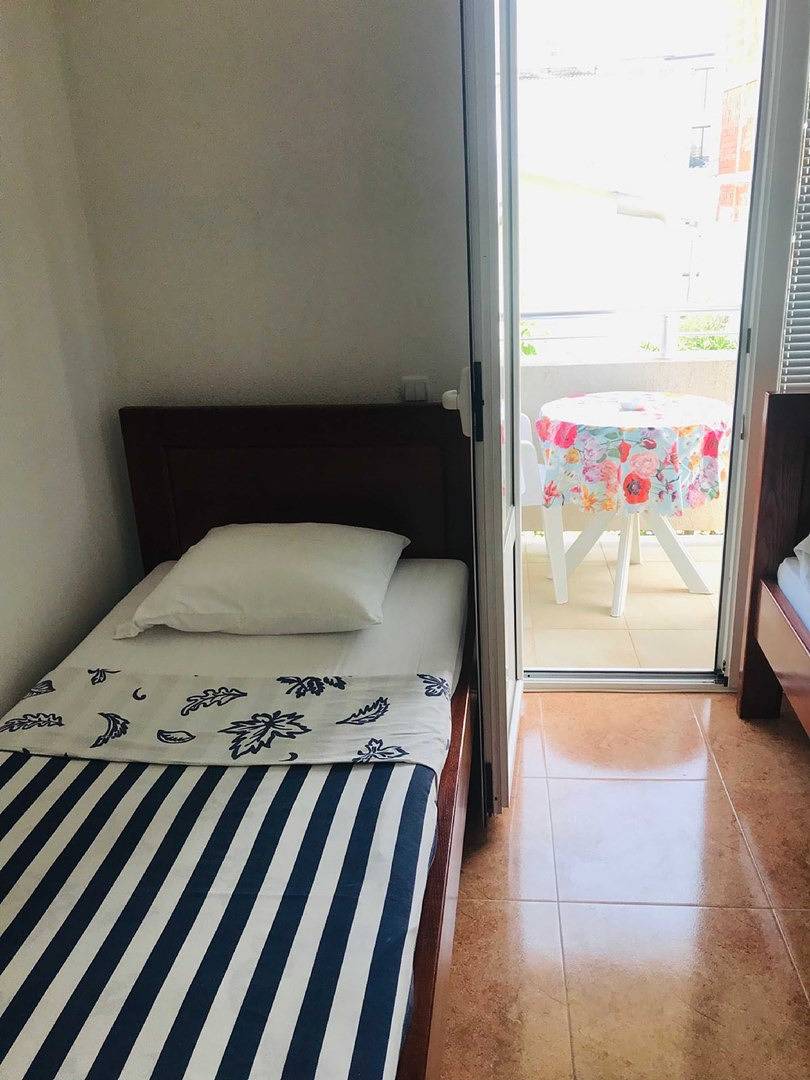 Entire apartment, Apartments Nd with close proximity to the beach in Dobra Voda, Montenegro