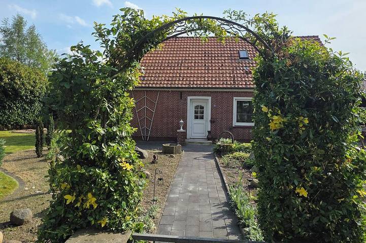 Ferienhaus für 4 Personen, mit Terrasse und Garten in Rhede (Ems)