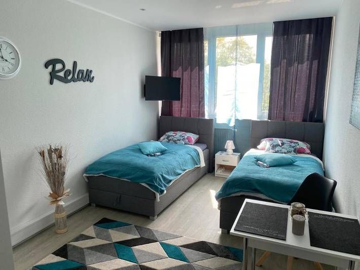 Ferienwohnung für 2 Personen, mit Terrasse und Ausblick in Mainz
