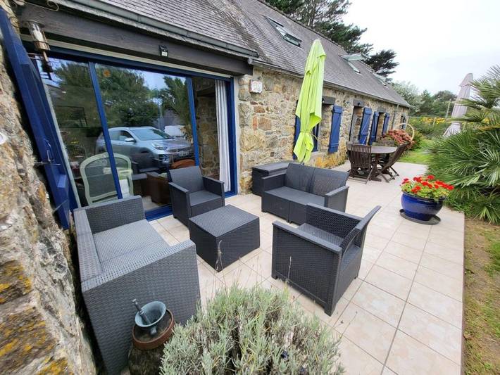 Location de vacances pour 6 personnes, avec terrasse et jardin dans Plage De Goulien - 2