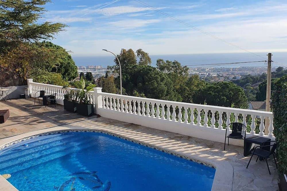 Opening Doors Premià Dalt Amaizing views with pool in Premiá de Dalt, Costa del Maresme