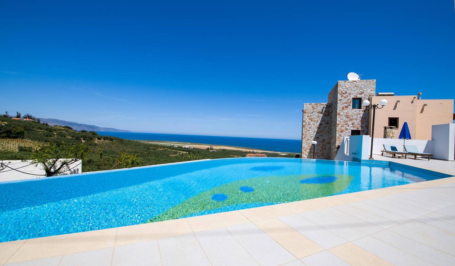 Villa für 8 Personen mit Garten in Maleme, Chania und Umgebung
