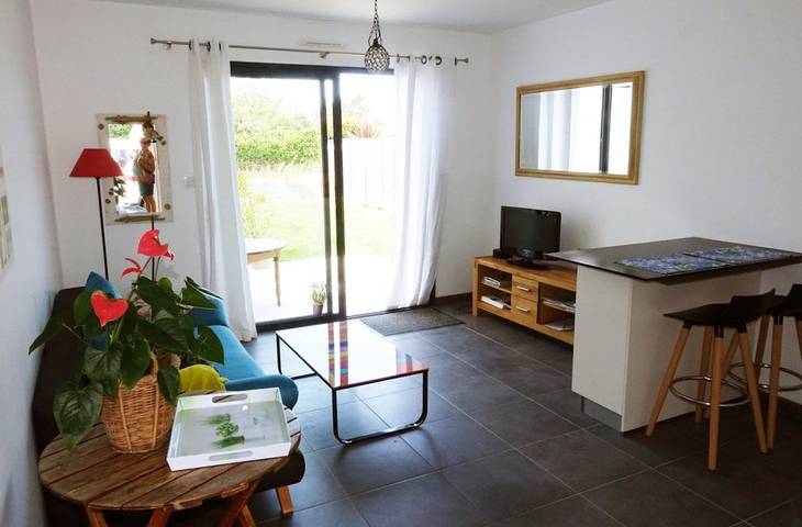 Gîte pour 2 personnes, avec jardin et balcon dans Plage de Locmiquel