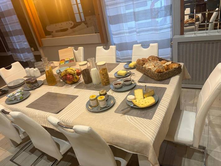 Chambre d’hôte pour 2 personnes, avec piscine ainsi que terrasse et jardin dans la Sarthe - 3