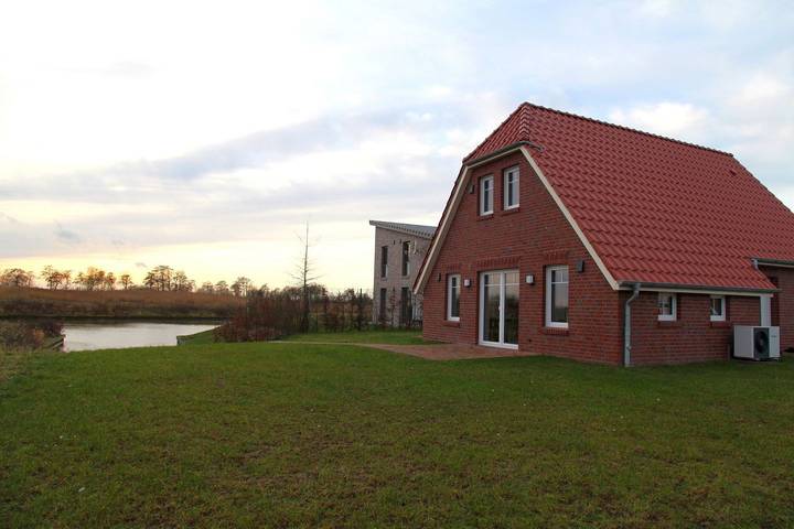 Ferienhaus für 6 Personen, mit Garten und Ausblick in Greetsiel