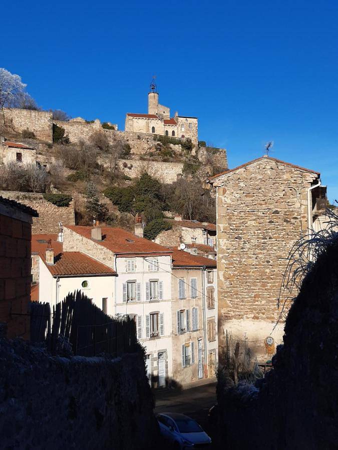 Location de vacances pour 6 personnes, avec vue et terrasse, animaux acceptés à Champeix - 4
