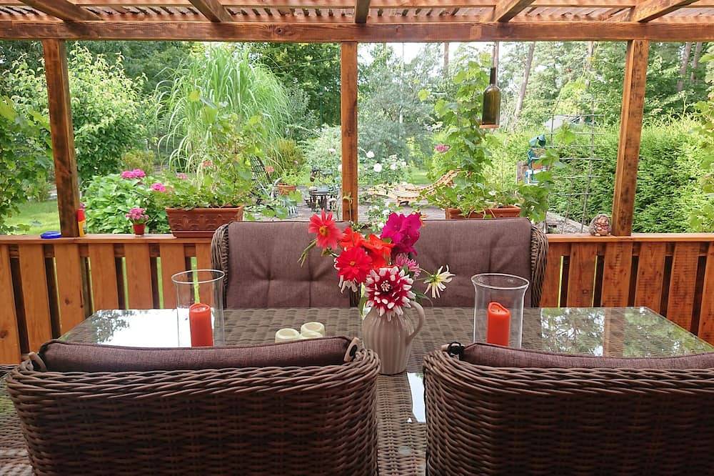Ferienhaus für Naturliebhaber/ Neu!!separater Schwimmsteg mit Badestelle in Milmersdorf, Barnimerland Region
