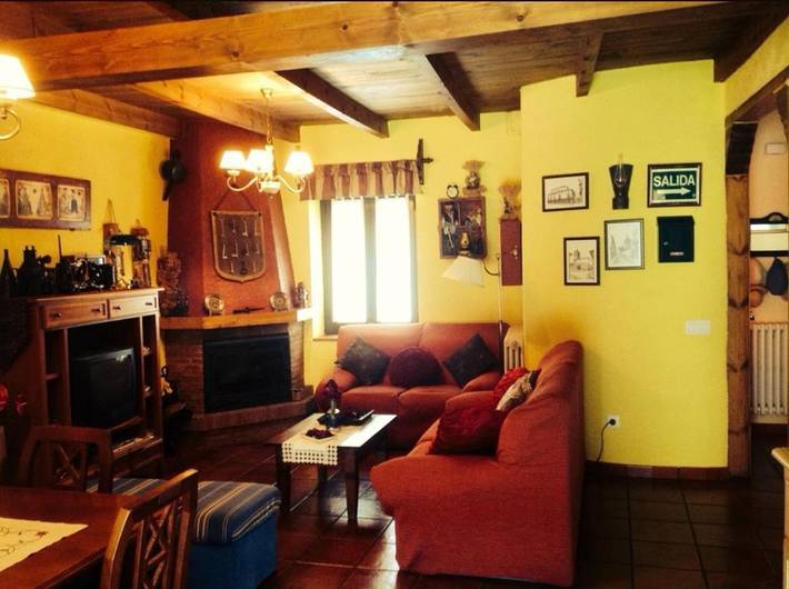 Location de vacances pour 6 personnes, avec terrasse et jardin à Mansilla de las Mulas - 2