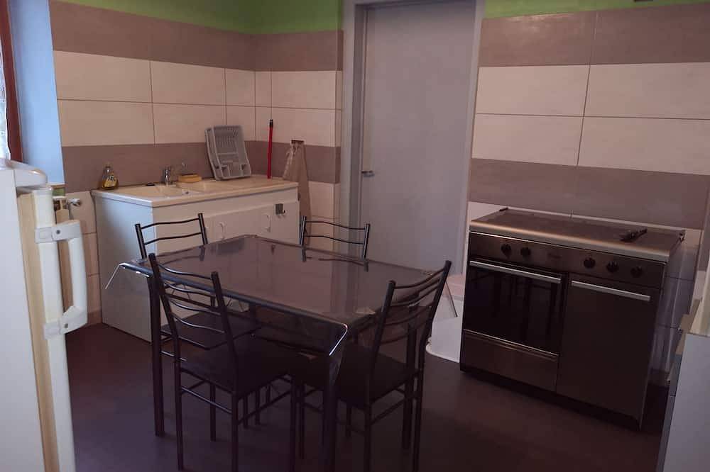 Entire apartment, Logement 100 m2 sur 2 Étages 2 Sdb \"les Fougères\" in Plainfaing, Parc naturel régional des Ballons des Vosges