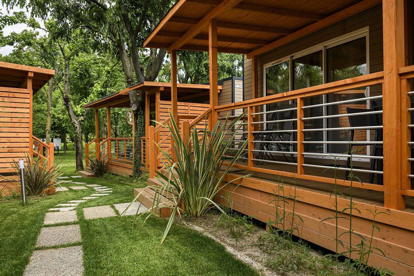 Mobile home with covered outdoor veranda  in Manerba del Garda, Garda Mountains