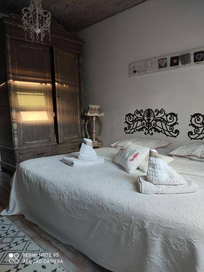 Maison d’hôte pour 2 personnes, avec terrasse à Montgardon