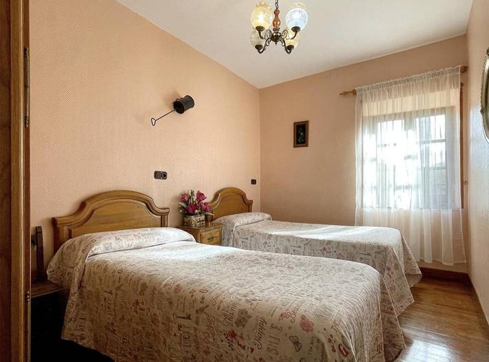 Casa rural para 2 personas, con jardín y vistas además de piscina y piscina para niños en Navarra - 2