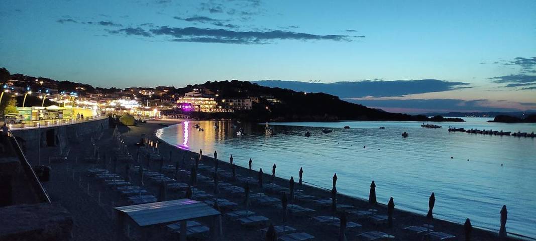 Gîte pour 5 personnes, avec vue ainsi que piscine et balcon dans Cala Bitta - 4