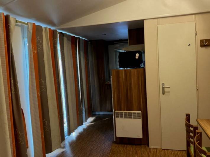 Mobil home pour 4 personnes, avec terrasse à Vico - 2