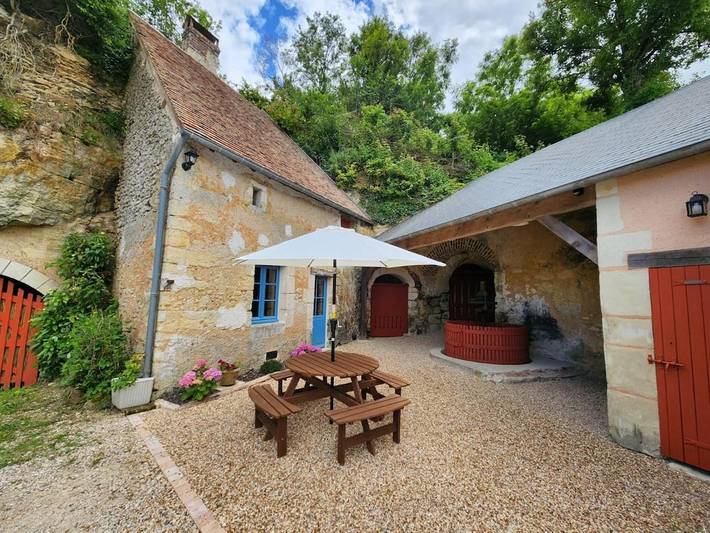 Location de vacances pour 6 personnes, avec Terrasse et Jardin à Thoré-la-Rochette