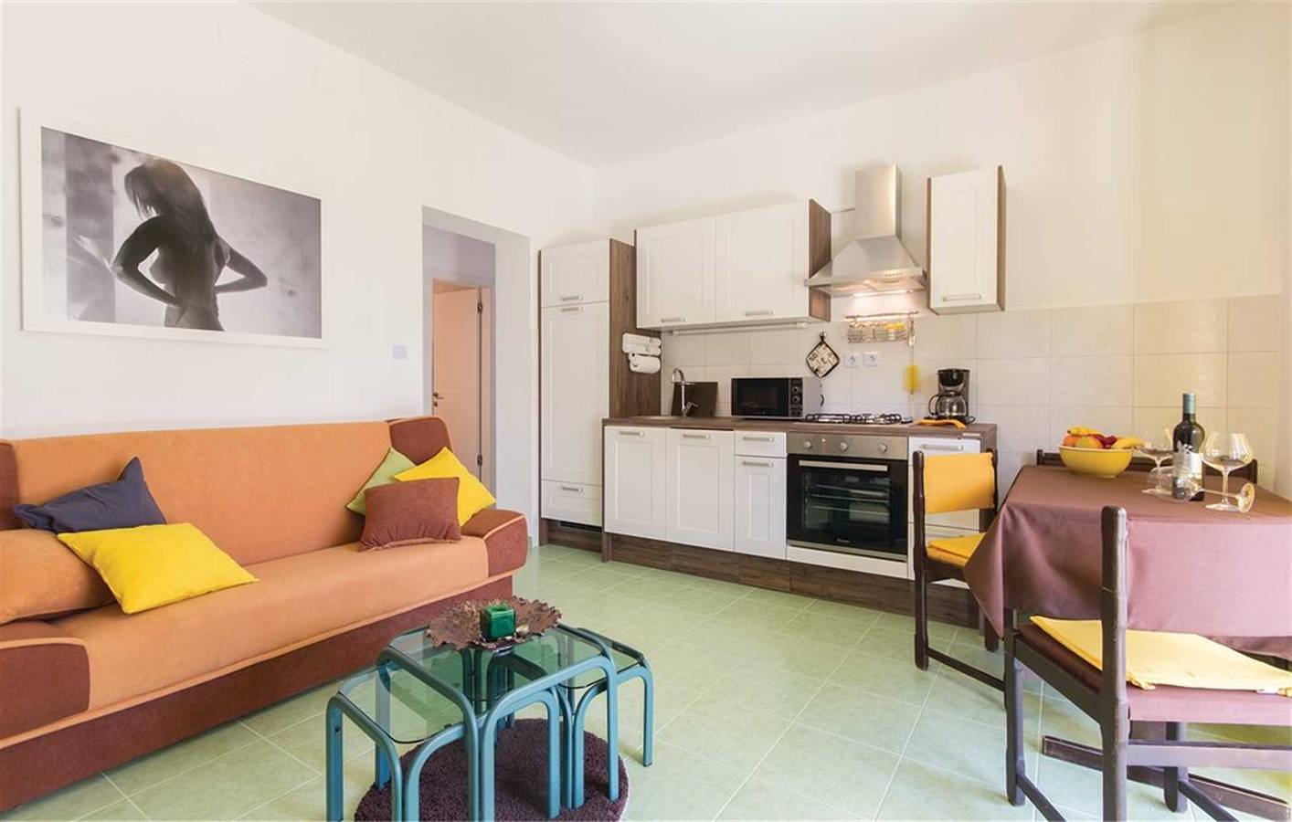 Hel lejlighed, Apartment in Pula,family-friendly,quiet,air conditioning, Wifi, Bbq, up to 4 people in Pula, Pula-Medulin