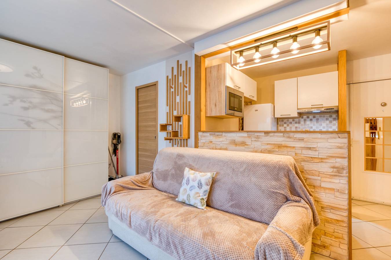 Apartamento entero, Apartamento 'Sunshine' con terraza privada y aire acondicionado in Le Couchant, La Grande-Motte